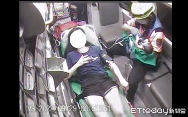 ▲▼台南一名孕婦因陣痛打119求救，救護人員抵達後當場替她接生。（圖／記者林東良翻攝）