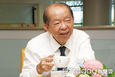 許文龍辭世「不發訃聞、不辦公祭」 奇美鹽埕廠設追思會場