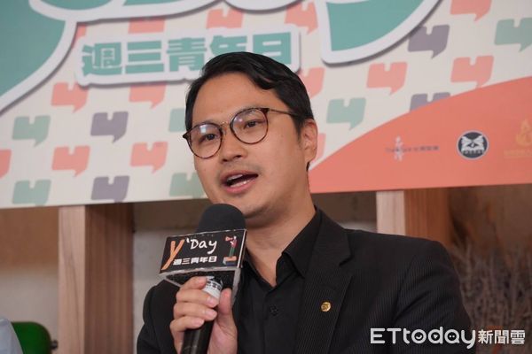 ▲週三青年日探討印太戰略，受邀與青年們對談的來賓，包括了中山大學中國與亞太區域研究所教授郭育仁、澳洲國立大學亞太學院講師宋文笛、淡江大學國際事務與戰略研究所助理教授馬準威，以及身兼台灣公共策益召集人的台灣智庫副執行長董思齊。（圖／記者陳弘修翻攝）