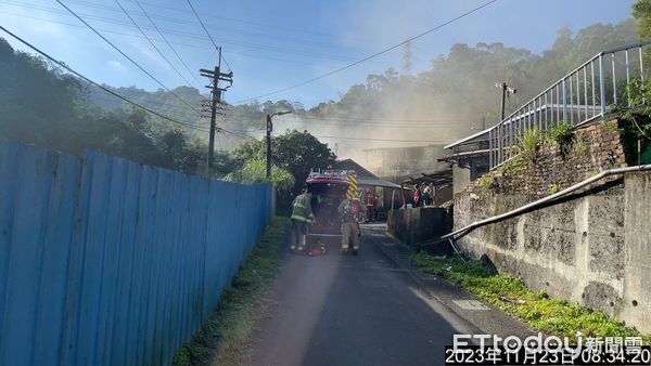 ▲▼基隆火警             。（圖／記者郭世賢翻攝）