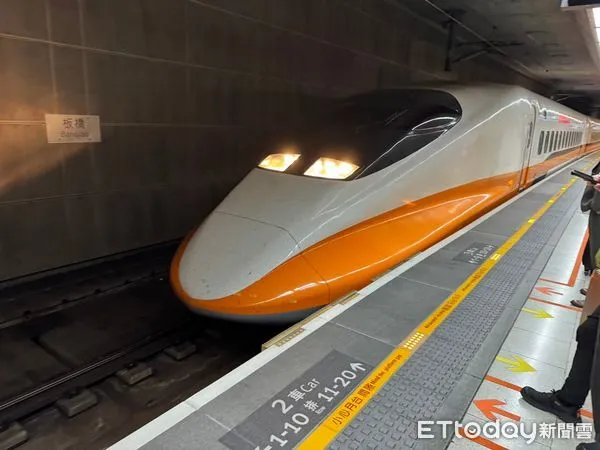 ▲▼高鐵,列車,旅客,月台,台灣高鐵。（圖／記者李姿慧攝）