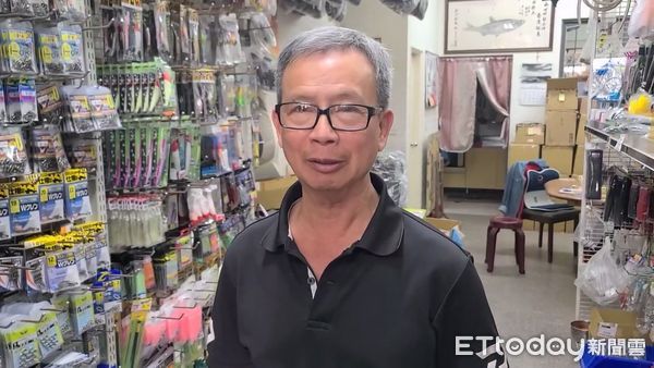 ▲▼    洪允典：65歲以上老人慰助金改發酒品要慎重評估 。（圖／記者林名揚翻攝）