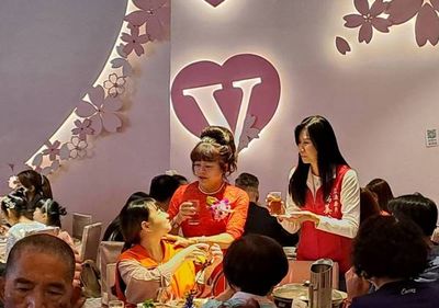 桃園「圓夢婚禮」50對長輩扮新人　籲子女鼓勵父母快樂走出來