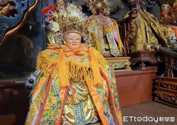 ▲彰化和美福圍宮南下雲林虎尾福德宮迎娶土地婆。（圖／記者蔡佩旻翻攝）