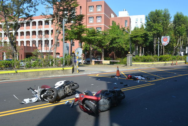 ▲▼   台中女偵查員車禍          。（圖／民眾提供）