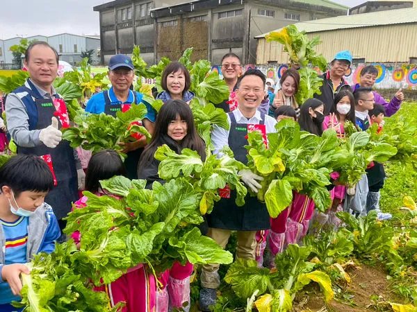 ▲2023世芥客家菜「千人踩酸菜」
