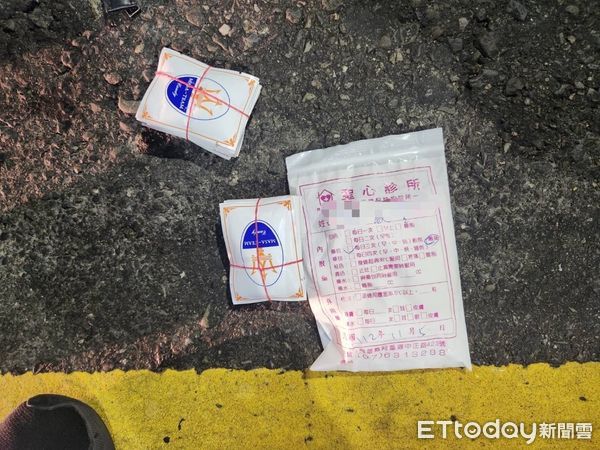 ▲▼男深夜自撞「3根電桿」害高雄停電，車上搜出咖啡包！朝毒駕查辦。（圖／記者賴文萱翻攝）