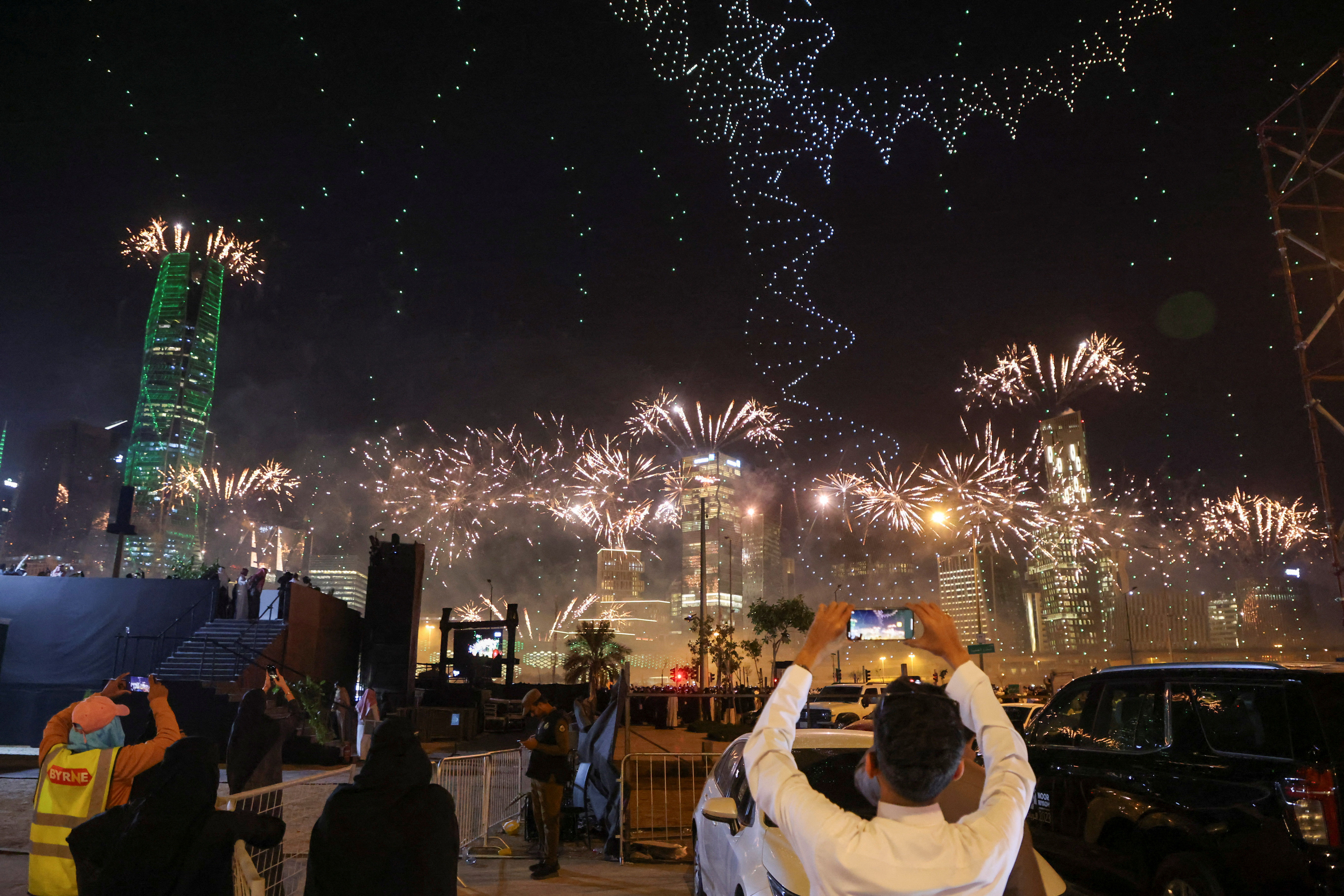 ▲▼沙烏地阿拉伯慶祝首都利雅德奪下2030年世博主辦權。（圖／路透）