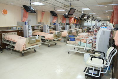 急診討椅子坐遭酸「沒收服務費」　病患嗆護理師「瘋查某」判4月