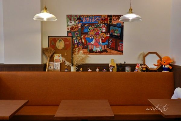 ▲▼宜蘭日式昭和復古風咖啡廳。（圖／部落客水晶提供）