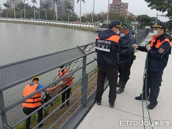 ▲▼高雄澄清湖驚傳有人溺水。（圖／記者吳世龍翻攝）