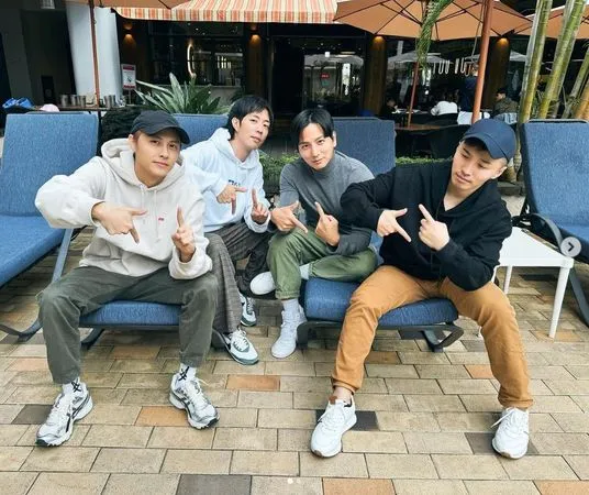 ▲王子跟小杰、小煜、阿緯合體。（圖／翻攝自Instagram／prince_pstar）