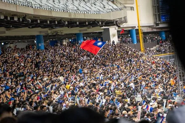 台北大巨蛋首場正式賽將勝利留在台灣。（翻攝自蔣萬安臉書）