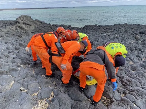 ▲▼        澎湖湖西鄉奎壁山附近海域發現一具浮屍     。（圖／第七岸巡隊提供）