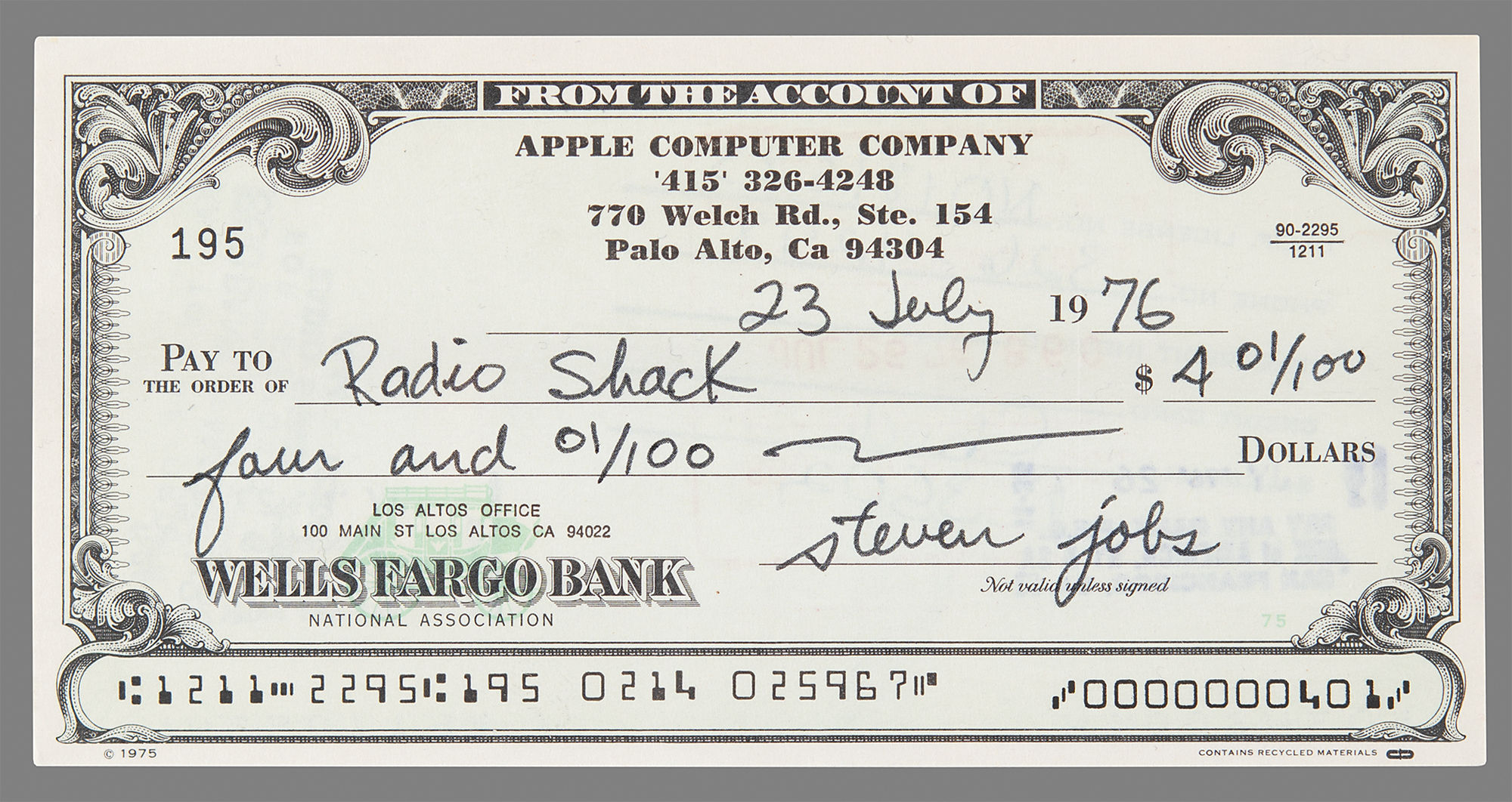 ▲▼ 賈伯斯1976年的簽名支票。（圖／翻攝自RR Auction官網）