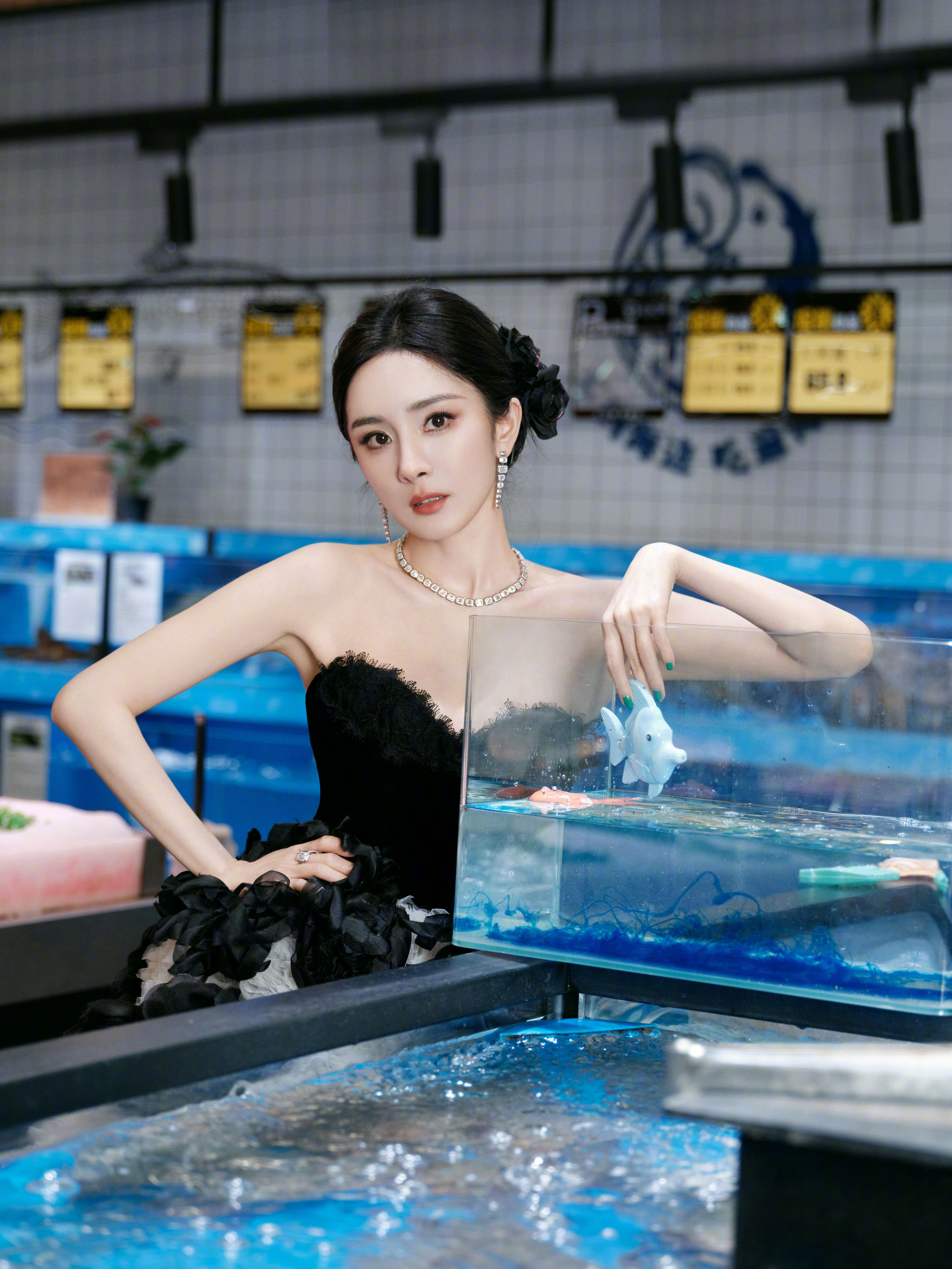 ▲楊冪,ZUHAIR MURAD,Boucheron,時尚。（圖／翻攝自楊冪工作室微博）