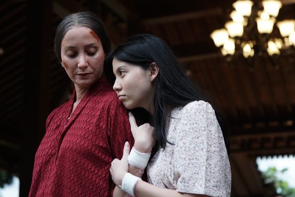 ▲《屍禁》女子高薪洗屍遭「半身鬼」索命。（圖／威視提供）