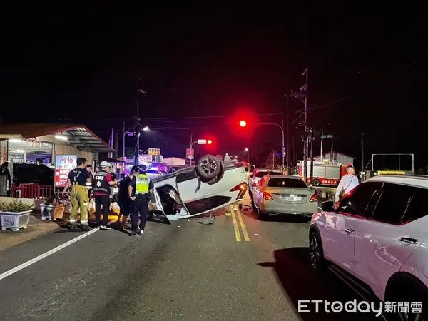 ▲縣內埔鄉里義路與富豐路口車禍            。（圖／記者陳崑福翻攝）