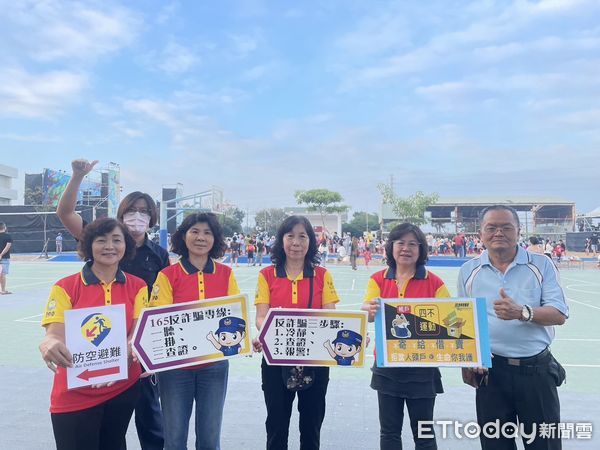 ▲東港警分局詐騙宣導            。（圖／東港警分局提供）