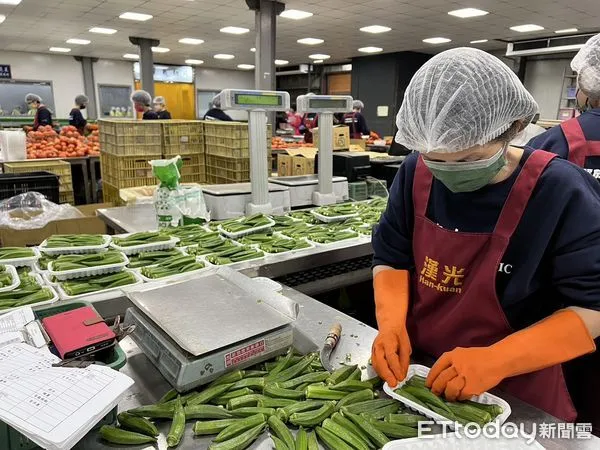 ▲漢光蔬果區域冷鏈物流中心竣工。（圖／記者楊惠琪攝）