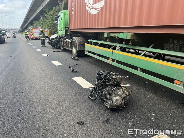 ▲國道1號死亡車禍，71歲蘇姓女駕駛宣告不治。（圖／記者黃彥傑翻攝，下同）