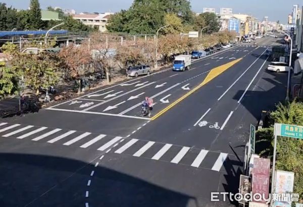 ▲雲林西螺鎮大同路、西螺農工路口道路標線改善重新劃設，引起地方民眾熱議恐釀追撞。（圖／記者蔡佩旻翻攝）