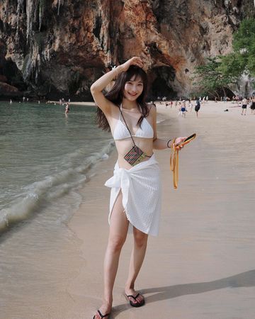 ▲▲愛莉莎莎發出在泰國拍的比基尼照。（圖／翻攝自Instagram／愛莉莎莎 Alisasa）