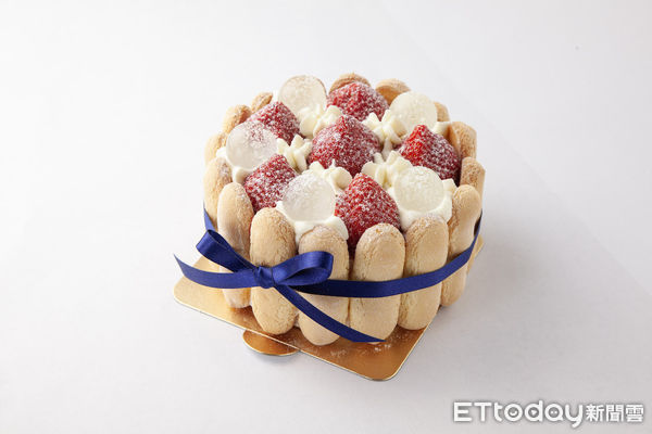 ▲「深夜裡的法國手工甜點」的冬日莓果夏洛特。（圖／深夜裡的法國手工甜點提供）
