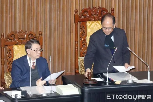 ▲▼立法院院會法案清倉 中央政府總預算三讀 敲槌 。（圖／記者屠惠剛攝）