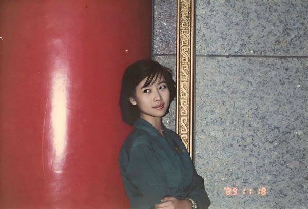 寇乃馨分享34年前的清純學生照，眾人驚呼「超級仙女耶」「美麗又清純」。（翻攝自寇乃馨臉書）