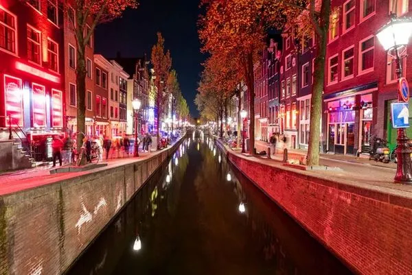 荷蘭著名「紅燈區」要搬家了！市長規劃移至郊區　打造新情色中心