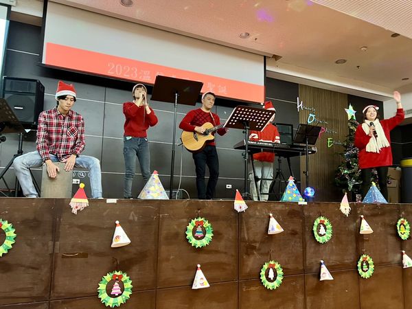 ▲▼八里療養院舉辦聖誕舞會             。（圖／八里療養願提供）