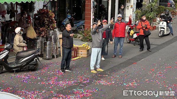 ▲▼  侯友宜回防嘉義車掃，朴子人氣爆棚  。（圖／記者崔至雲攝）