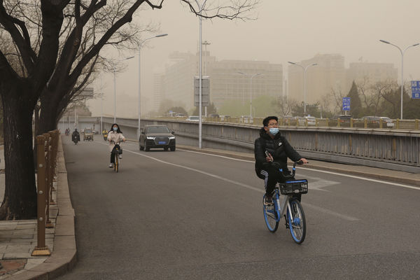 ▲▼北京沙塵暴霧霾。（圖／路透）