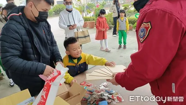 ▲台南市消防局第二大隊官田消防分隊，與轄內小森林幼兒園攜手舉辦了一場特別的畢業典禮。（圖／記者林東良翻攝，下同）