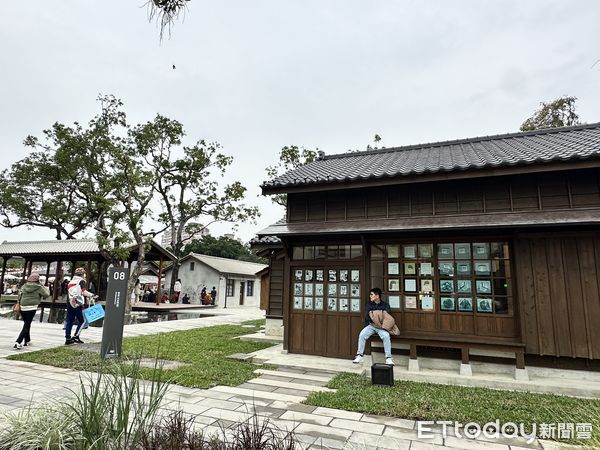 ▲▼台灣首座「國家漫畫博物館」開放參觀了！（是極、漫畫雜誌、園區、漫畫雜貨屋。（圖／記者林育綾攝）