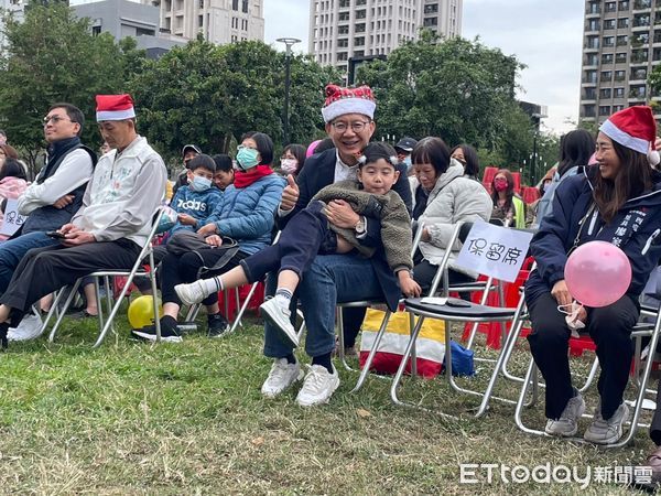 ▲台灣管樂團文修公園演出歌劇魅影、星際大戰組曲。（圖／張廖萬堅提供）