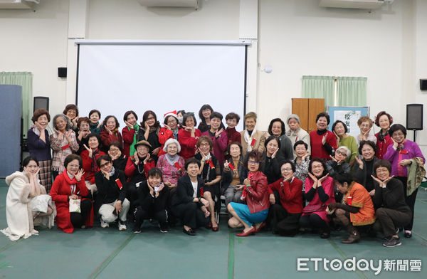 ▲耶誕節到來，創校邁入136週年的台南市長榮女中舉辦系列活動，包括寫信給耶老、耶誕慶祝會、校友大會等活動。（圖／記者林東良翻攝，下同）