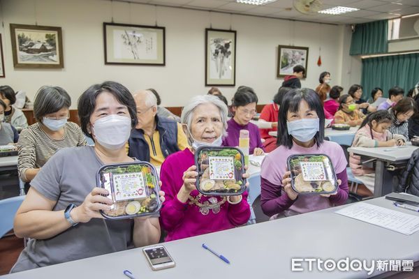 ▲嘉南藥理大學「賦能偏鄉社區X築夢幸福家園」USR計畫，為提升偏鄉社區中銀髮長輩的健康水平，特於校內辦理「銀髮健康促進方案」分享會。（圖／記者林東良翻攝，下同）