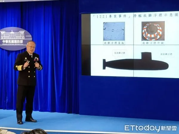 ▲海軍司令部參謀長吳立平中將說明海虎潛艦意外。（圖／記者宋良義攝）