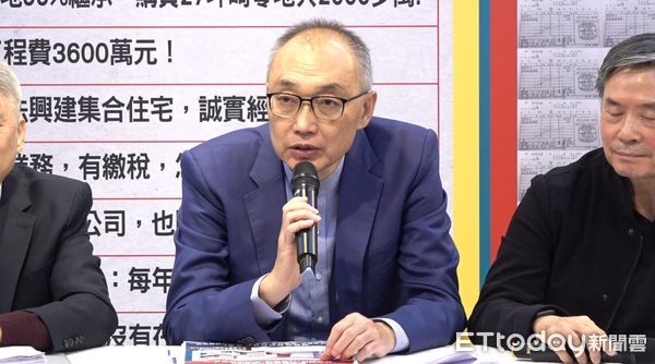 ▲▼ 侯友宜競選辦公室競辦執行長金溥聰、副執行長謝政達、發言人黃子哲、律師陳佳瑤召開記者會，回應凱旋苑爭議  。（圖／記者許靖騏攝）