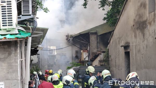 ▲▼台北市大同區伊寧街巷內民宅火警。（圖／記者黃彥傑攝）