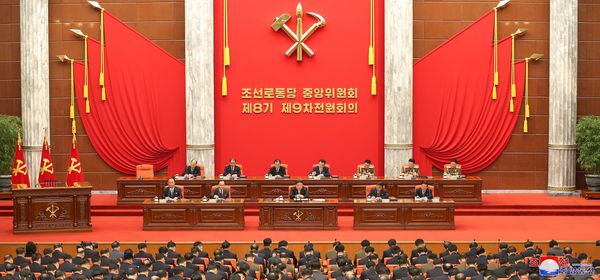 ▲▼北韓從26日起召開勞動黨年末全員會議，金正恩出席。（圖／路透）