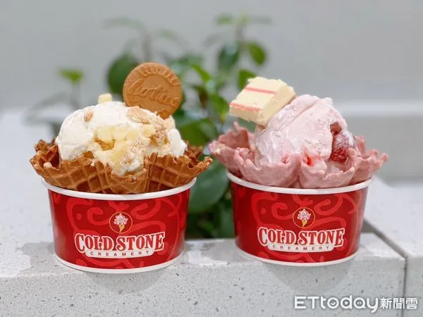 ▲▼COLD STONE新品濃草莓冰淇淋「濃情美莓」、強勢回歸蘋果冰「蘋果脆脆。（圖／記者蕭筠攝）