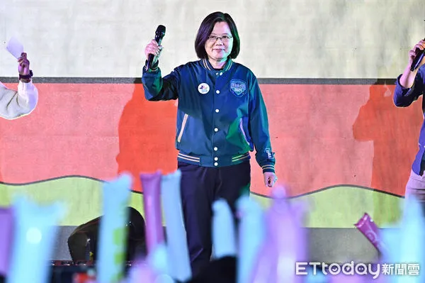 ▲▼蔡英文出席民進黨應援之夜-人蔘好彩投。（圖／記者李毓康攝）