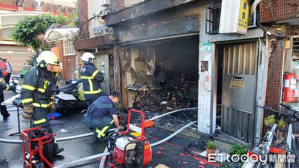 ▲▼台北市大同區承德路三段電池工作室鋰電池爆炸起火。（圖／記者黃彥傑攝）