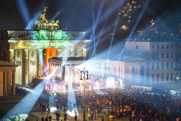 ▲▼德國柏林布蘭登堡大門（Brandenburg Gate）跨年活動。（圖／達志影像／美聯社）