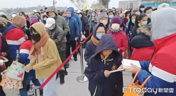 ▲▼金門縣金城鎮公所於元旦舉辦健走活動。（圖／記者林名揚翻攝）