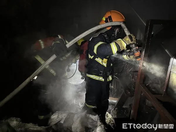 ▲新園鄉五房村農舍火警             。（圖／記者陳崑福翻攝）