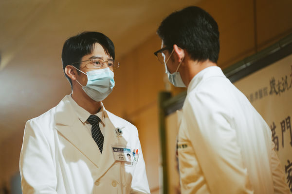 ▲大愛劇《打怪任務》胡宇威首次接拍醫生的角色 。（圖／大愛提供）